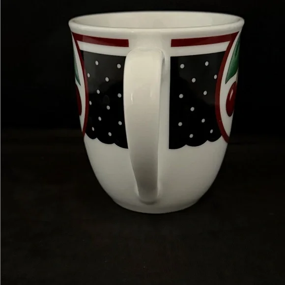 Mary Engelbreit Red Cherry Cameo Mug Hot Cocoa Tea Coffee Cups Green Black Vtg - Picture 4 of 6